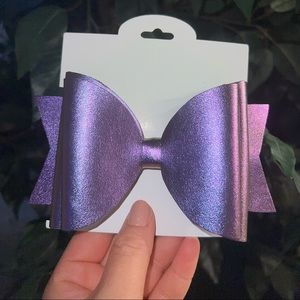 3 kittysbowtique bows . @ 4 1/2” inches long on 3” alligator clip